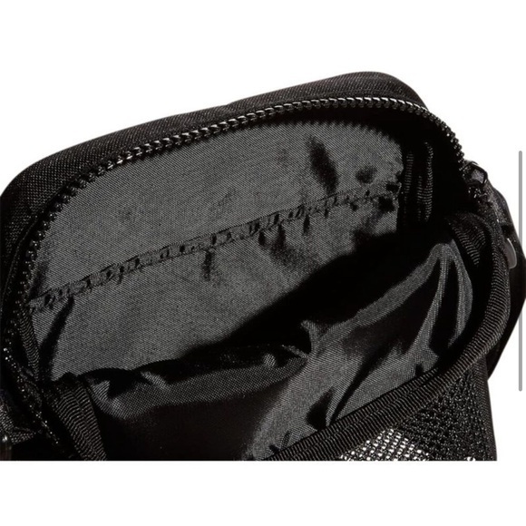 Adidas Logo Amplifier Crossbody 3 Stripes Bag in‎ Black - Picture 4 of 6